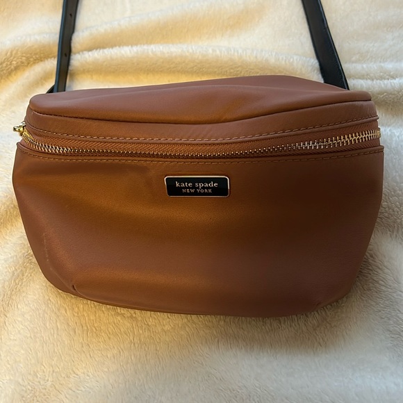 kate spade Handbags - SOLD! Kate Spade belt/crossbody bag.